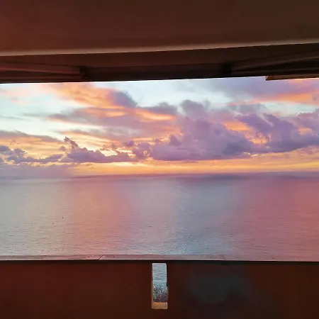 La Sundevilla Apartment *