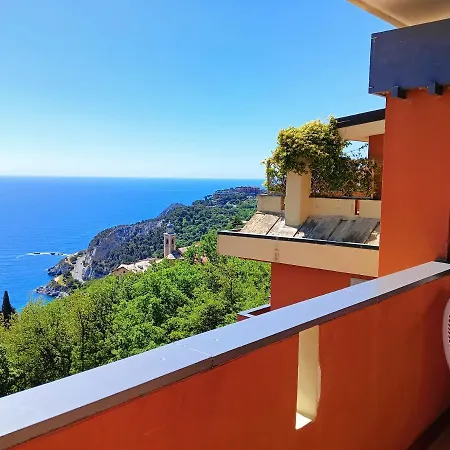 La Sundevilla Берджеджи